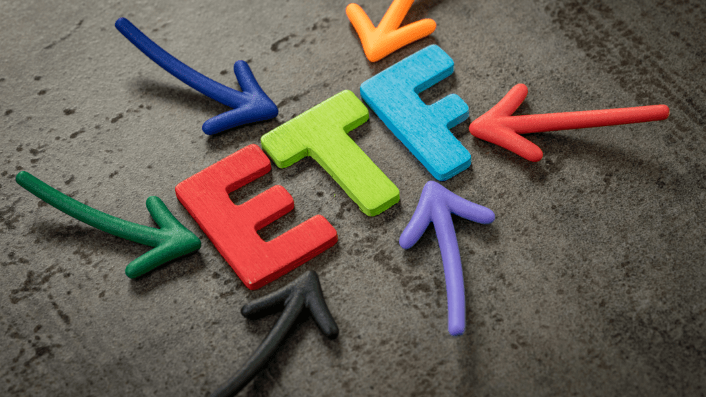 Wie entschlüsselt man ETF-Namen am einfachsten?